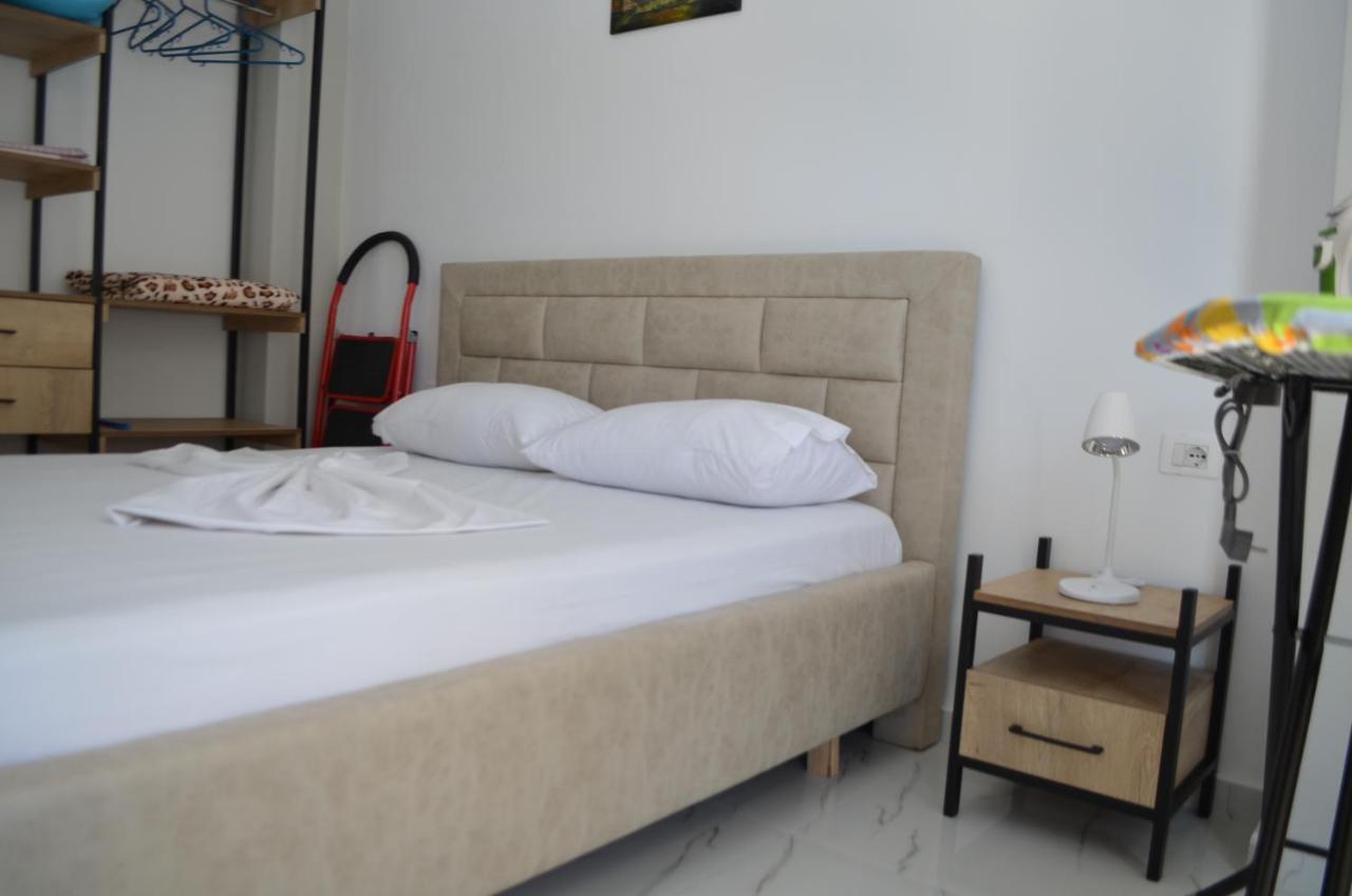 Akil Apartments Саранда Екстер'єр фото
