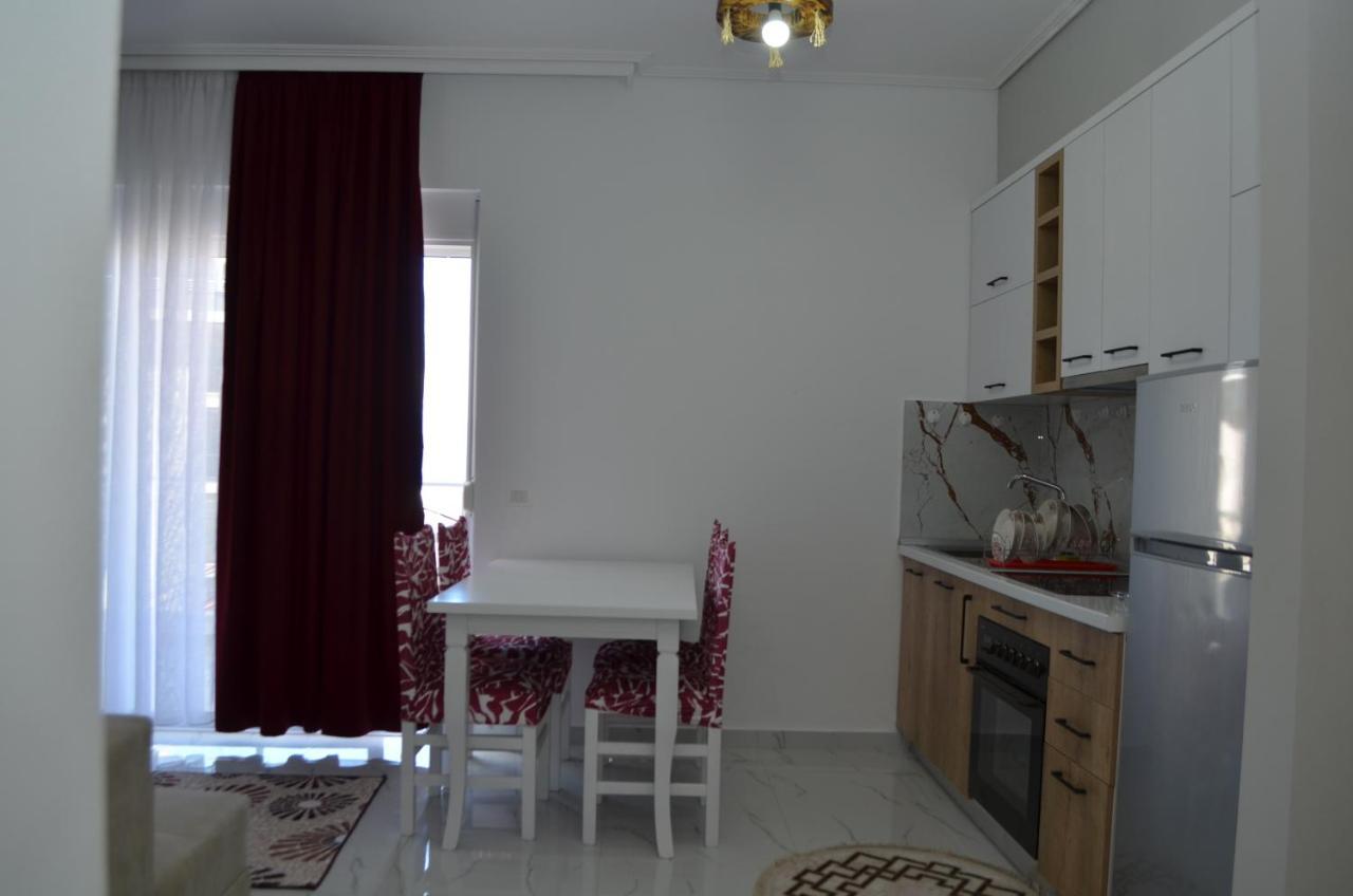 Akil Apartments Саранда Екстер'єр фото