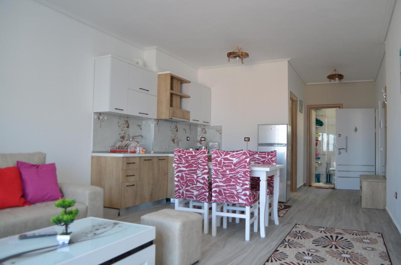 Akil Apartments Саранда Екстер'єр фото